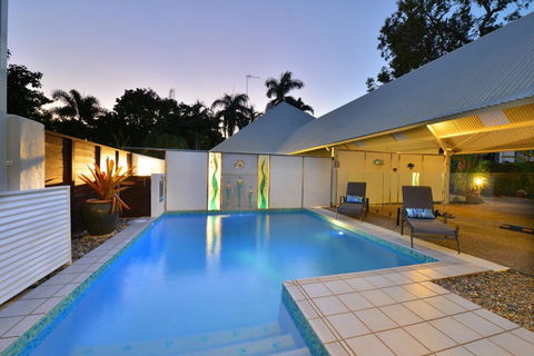 Serenity Port Douglas - Accommodation Gladstone 1