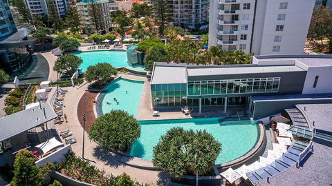 Serviced Apartments By GCLR At Q1 - Accommodation Gladstone 0