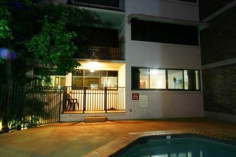 Sha Na Na Unit 3 -Kings Beach Gem - - Accommodation Gladstone 1