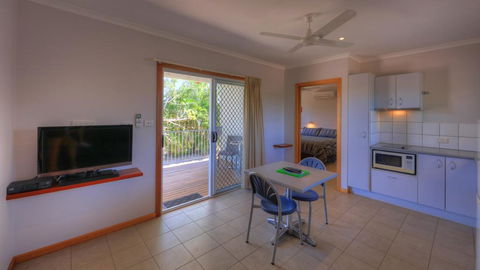 Shady Lane Tourist Park - Accommodation Gladstone 0
