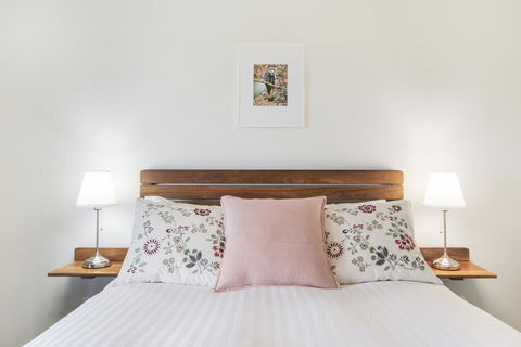 Shambhala Guesthouse - Accommodation Gladstone 1