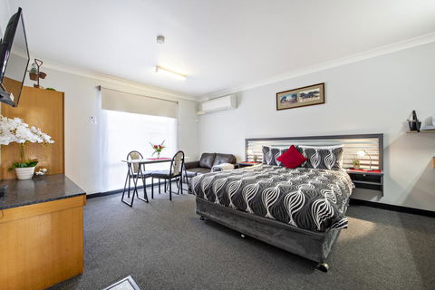 Shearing Shed Motor Inn - Accommodation Gladstone 2