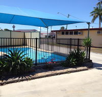 Shell Motel Pearly Shell Motel - Accommodation Gladstone