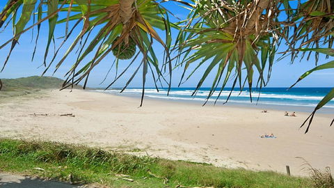 Shelly Beach House 1 - Accommodation Gladstone 3