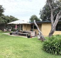 ShipleyPortsea walk to back beach - Accommodation Gladstone