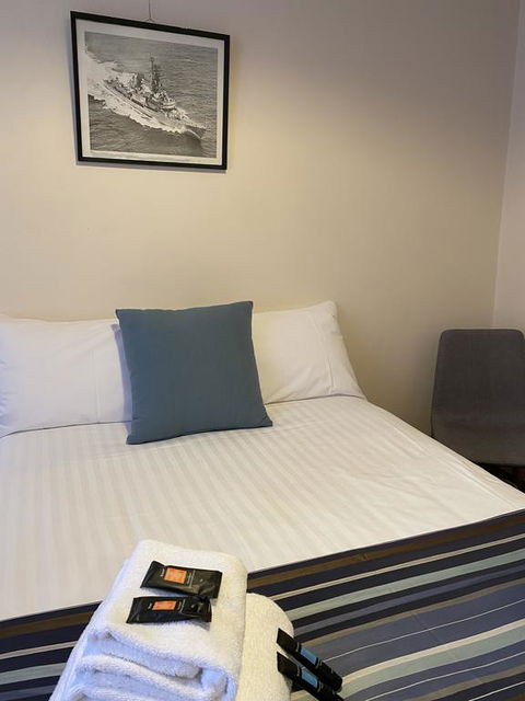 Shipwrights Arms - Accommodation Gladstone 3