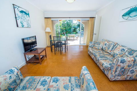 Shoal Bay Avenue, Unit 2/7 - Accommodation Gladstone 2
