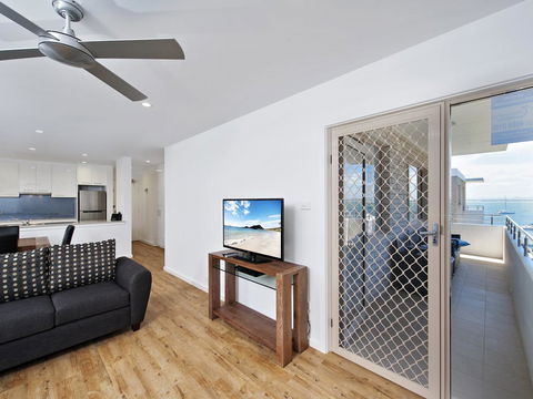 Shoal Bay Road, Del Rae, Unit 18, 25 - Accommodation Gladstone 3