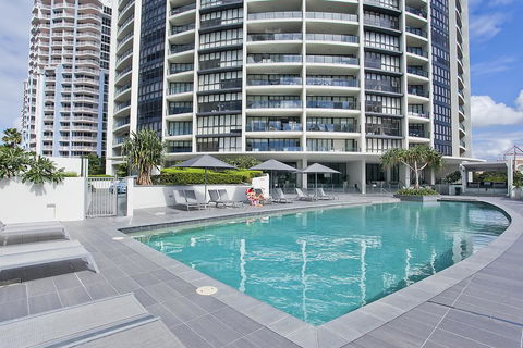 Sierra Grand Broadbeach - GCLR - Accommodation Gladstone 0