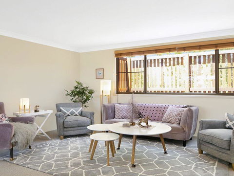 Silky Oak Cottage - Cosy With Country Views - Accommodation Gladstone 2