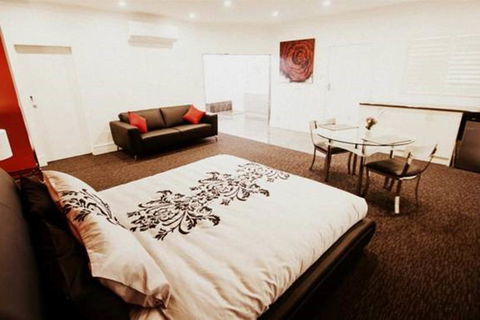 Silver Haven Motor Inn - Accommodation Gladstone 2