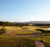 Silver Springs 4br Cottage with Wifi Views Olives and Space . Fireplace Views Olives and Space - Accommodation Gladstone
