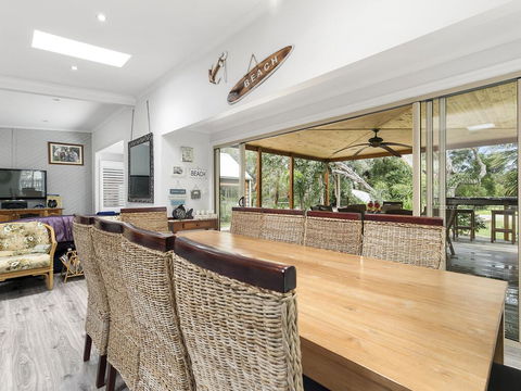 Silverleaves On The Beach - Accommodation Gladstone 2