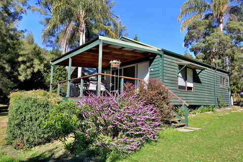 Siver Cabin - Accommodation Gladstone 0