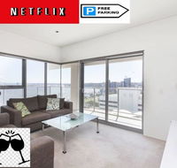 SKY GARDEN SUNSET RIVER VIEW NETFLIX WINE PARKING - Accommodation Gladstone