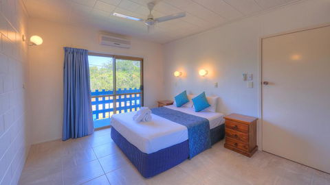 Sky View Units Bowen - Accommodation Gladstone 2