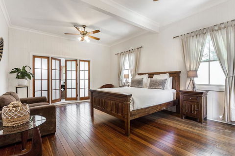 Skye Lodge Byron Bay - Walk To Town In 5 Minutes! - Accommodation Gladstone 1