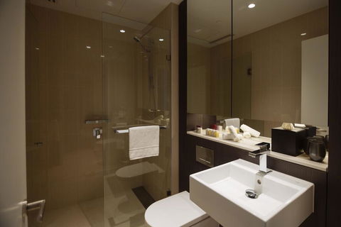SKYE Suites Green Square - Accommodation Gladstone 0