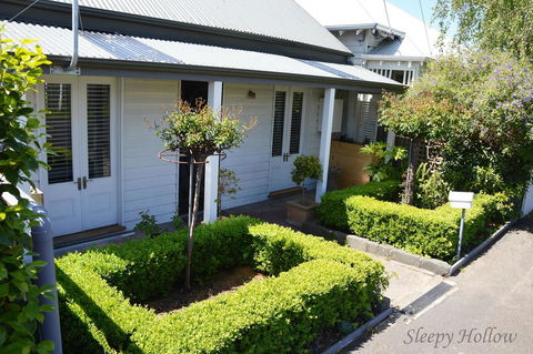Sleepy Hollow - Accommodation Gladstone 0