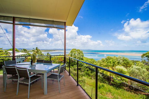 Slipaway - Accommodation Gladstone 2