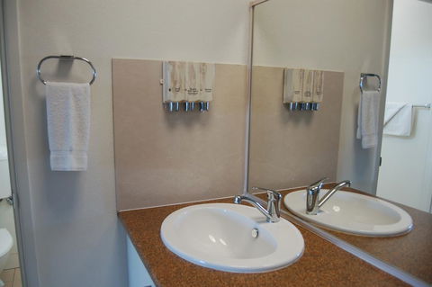 Slipway Hotel Motel - Accommodation Gladstone 3