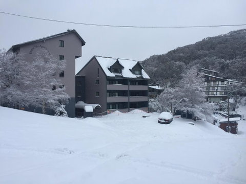 Snow Ski Apartments 29 - Accommodation Gladstone 0