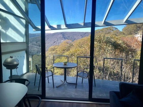 Snow Ski Apartments 33 - Accommodation Gladstone 1