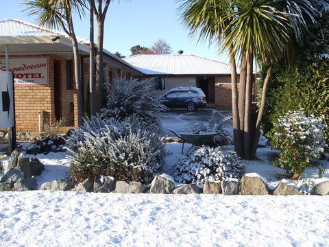 Snowdream Motel - Accommodation Gladstone 0