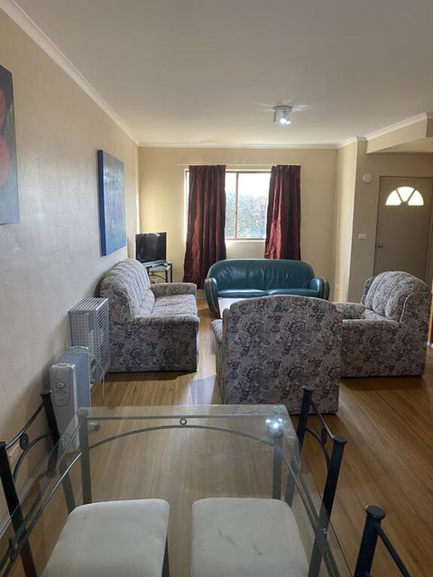 Snowgate Motel + Apartments - Accommodation Gladstone 1