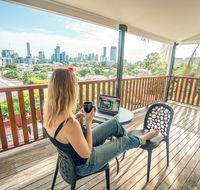 Somewhere To Stay Backpackers - Accommodation Gladstone