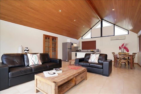 South Perth Yacht Club Swan River Applecross - Accommodation Gladstone 0