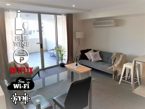 SOUTHBANK Arts+Culture , Central, City View, Pool, Gym - Accommodation Gladstone 0