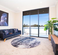 SP246-Brandnew modern Apt in Penrith with parking - Accommodation Gladstone