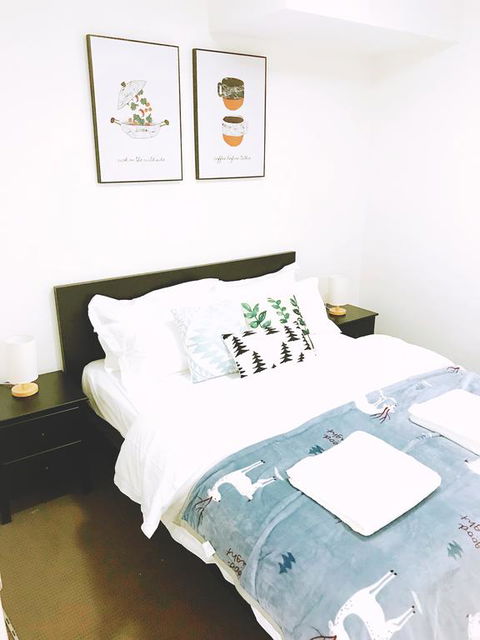 Spacious Apartment Close To Train Station And Airport - Accommodation Gladstone 3