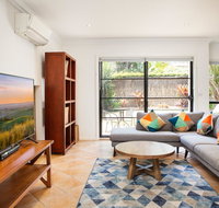 Spacious Home in the Heart of Avalon Beach - Accommodation Gladstone