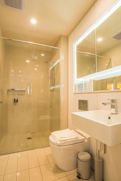 Spacious&Cozy 1 Bedroom + 1 Bathroom Zetland APT - Accommodation Gladstone 3