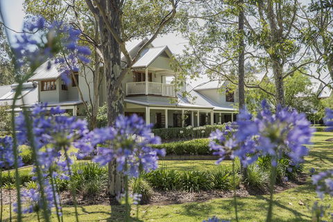 Spicers Vineyards Estate - Accommodation Gladstone 2