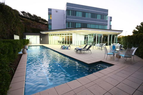 Springfield Lakes Boutique Hotel - Accommodation Gladstone 0