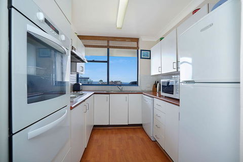 St Tropez Unit 39 - The Entrance, NSW - Accommodation Gladstone 2