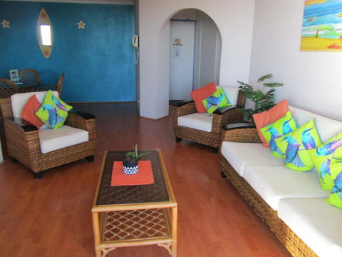 St Tropez Unit 39 - The Entrance, NSW - Accommodation Gladstone 3