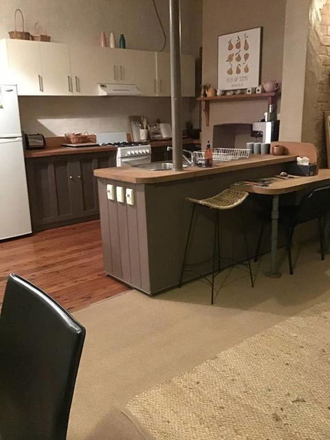 Stanton House, Central,Pets Welcome,Free WiFi&Breakfast! - Accommodation Gladstone 3