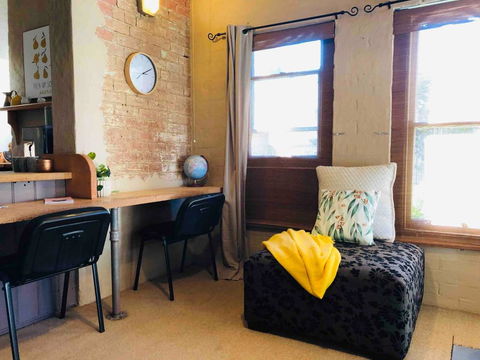 Stanton House, Central,Pets Welcome,Free WiFi&Breakfast! - Accommodation Gladstone 1