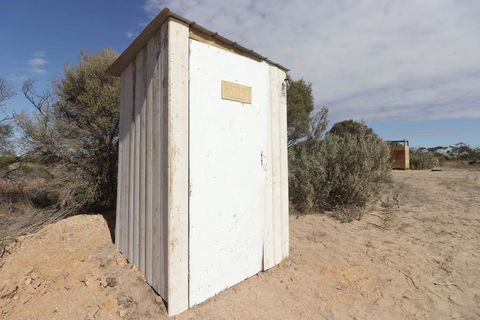 Starfields Luxury Camping - Accommodation Gladstone 0