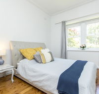 Stay at Meurant Wagga - Accommodation Gladstone