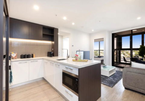 STH2 - Stunning Resort Style 1BR W Wifi Gym 4 Ppl - Accommodation Gladstone 1