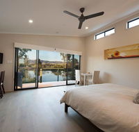 Still Earth - Accommodation Gladstone