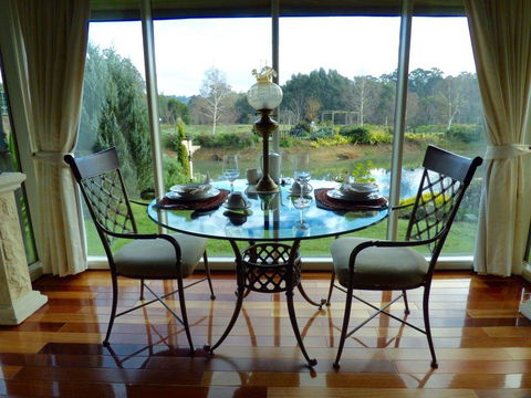 Still Waters - Accommodation Gladstone 2