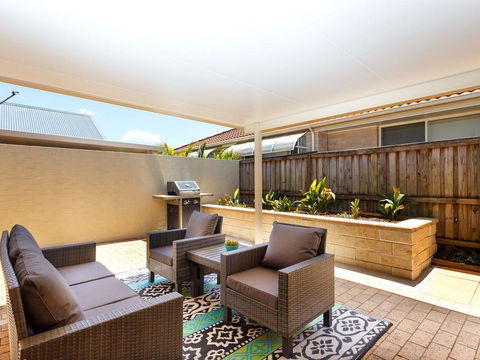 Stockmans Way 2-3 - Accommodation Gladstone 3