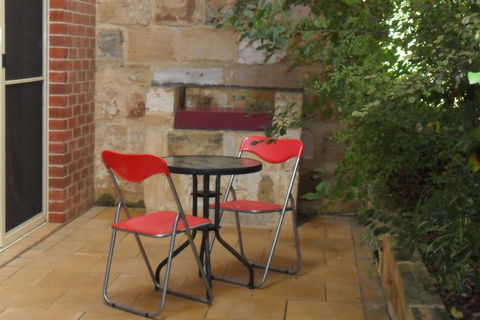 Stonecutters Inn - Accommodation Gladstone 2