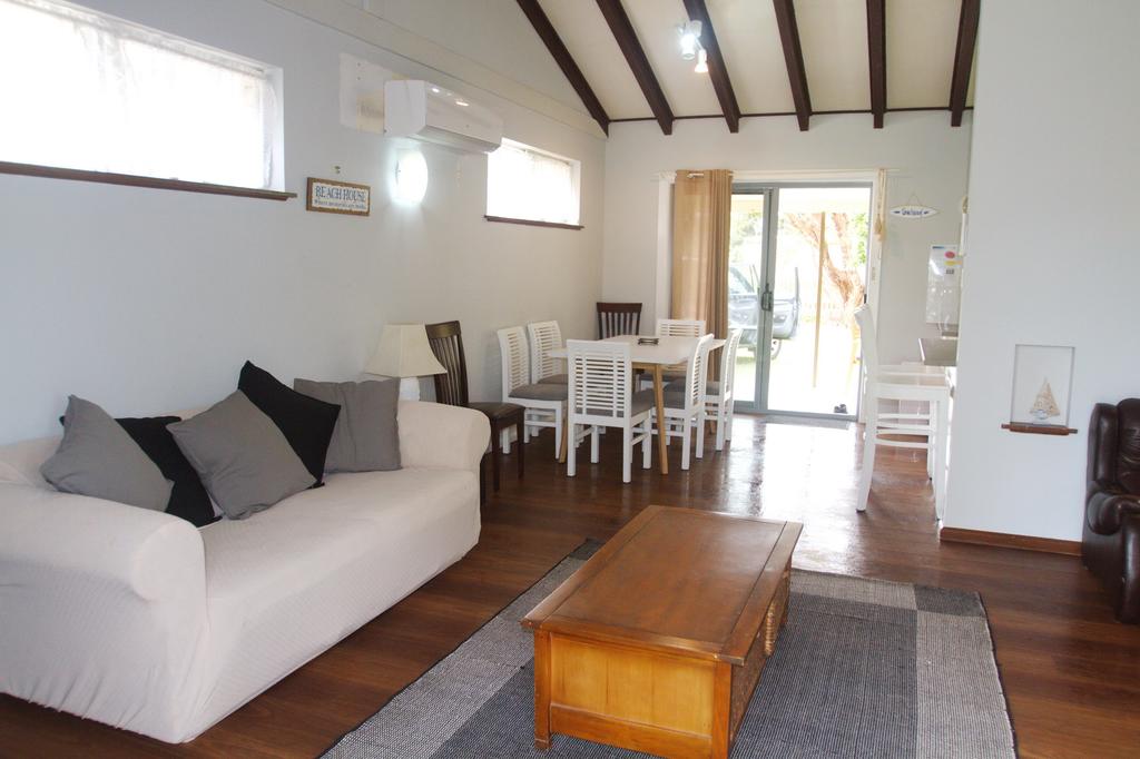 Hat Head NSW Accommodation Gladstone